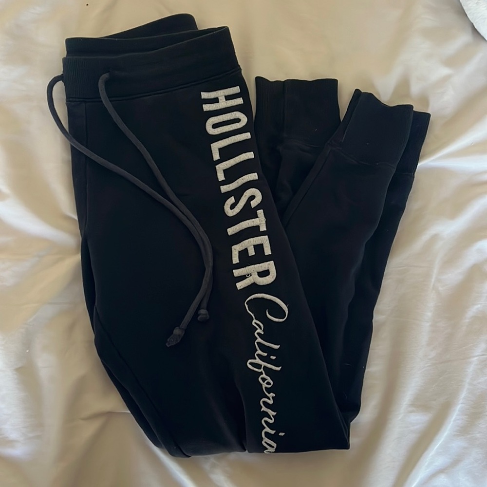 Hollister Sweats